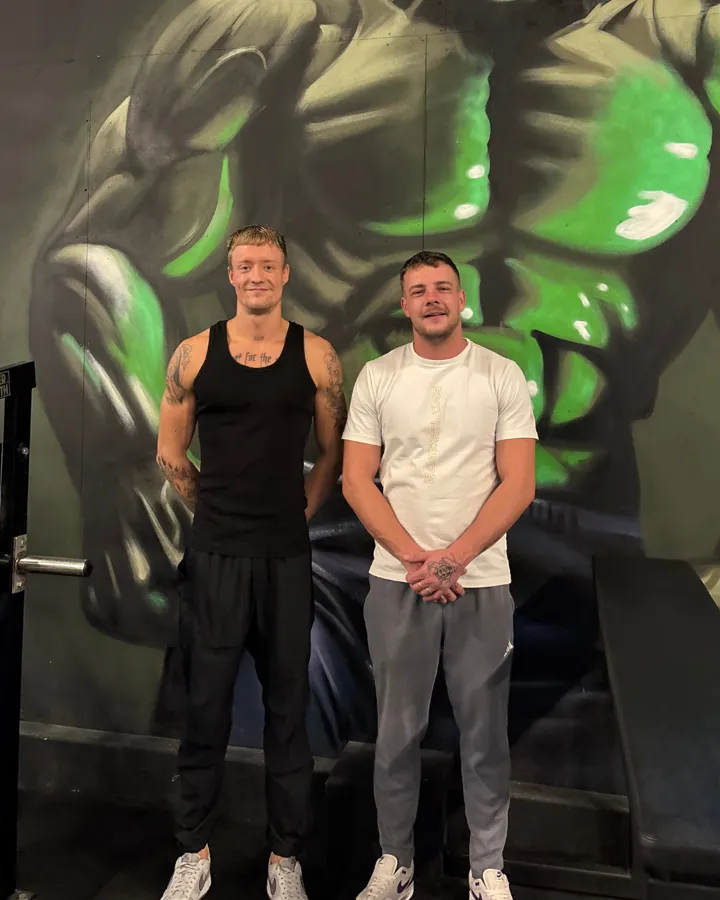 Ardon en Mitchel trainen bij De Sportschool in Emmen