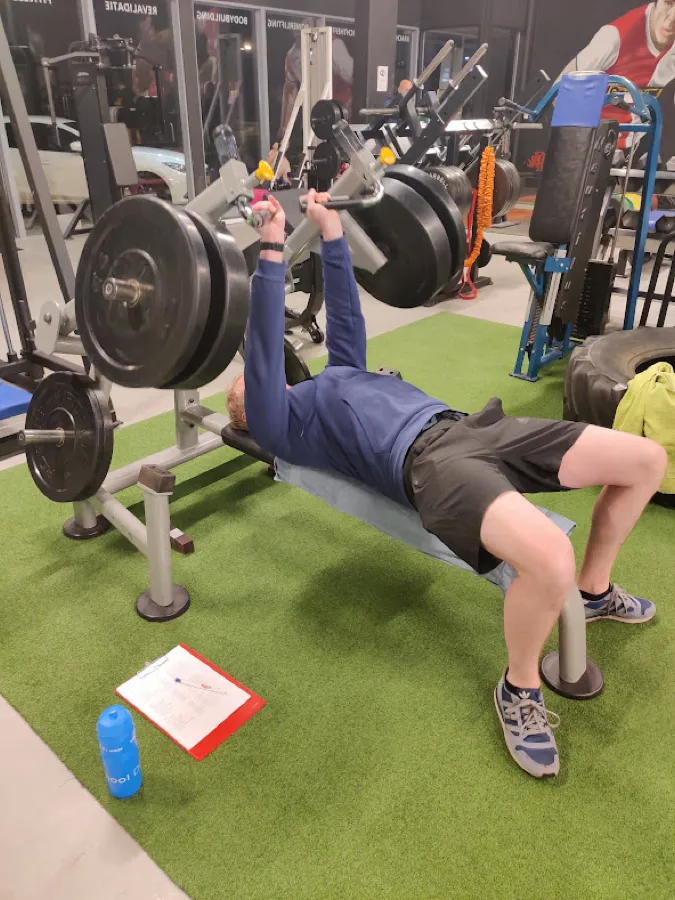 Michel Jager traint bij De Sportschool in Emmen